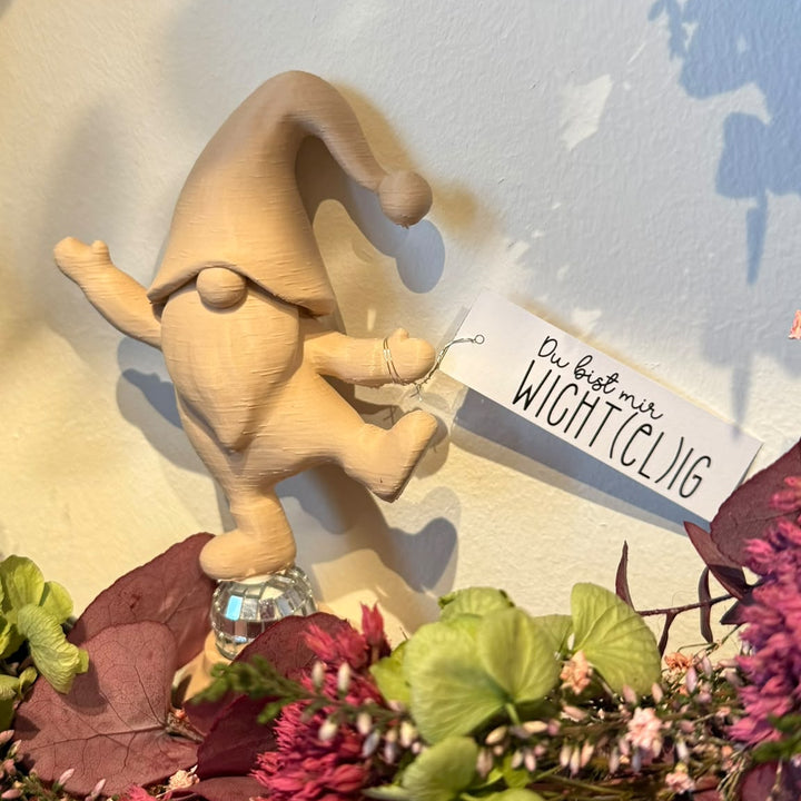beiger Wichtel auf Discokugel, Sonnenfänger, Kleiner Wichtelgruß