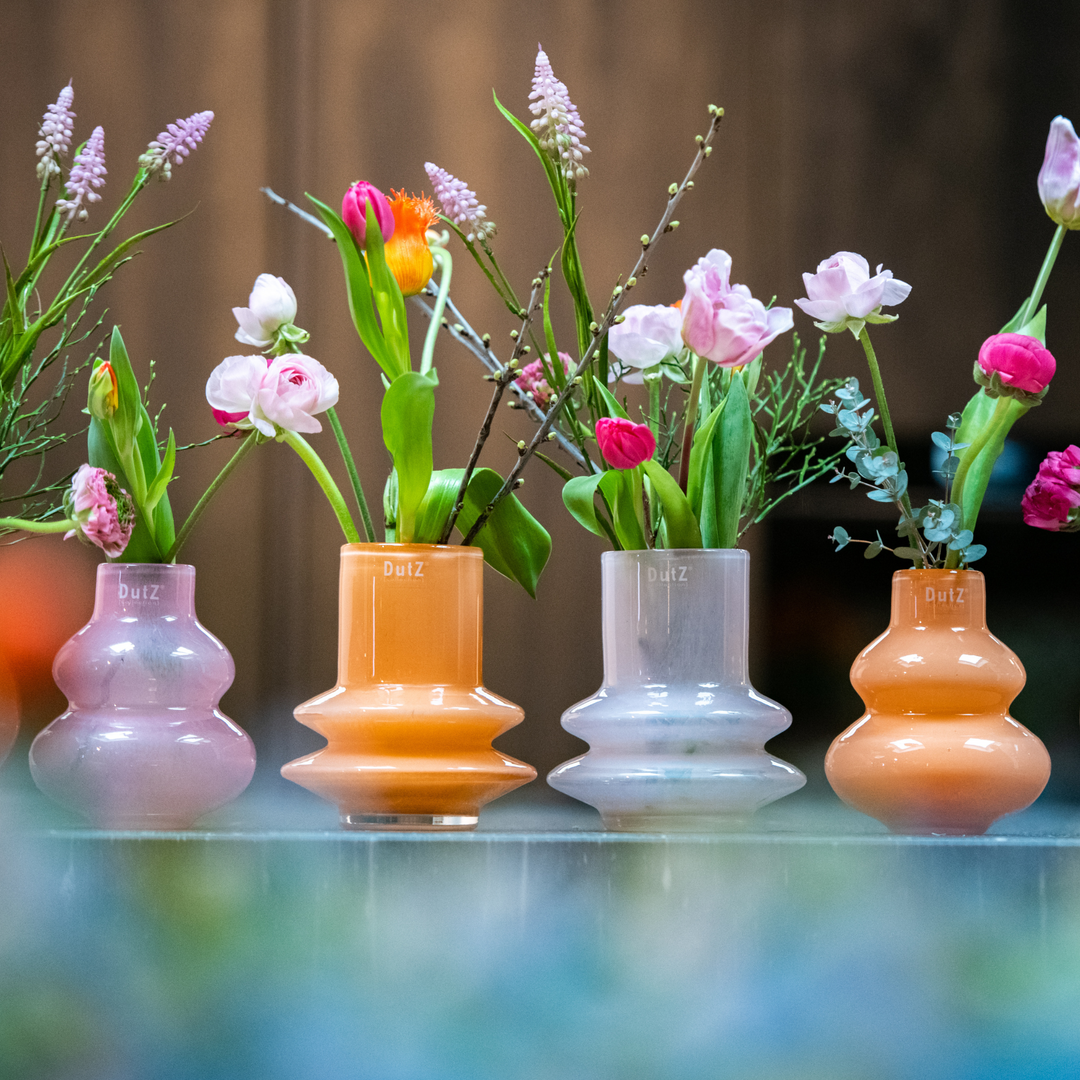 Glas-Blumenvase Ringo in orange und rosa von DutZ