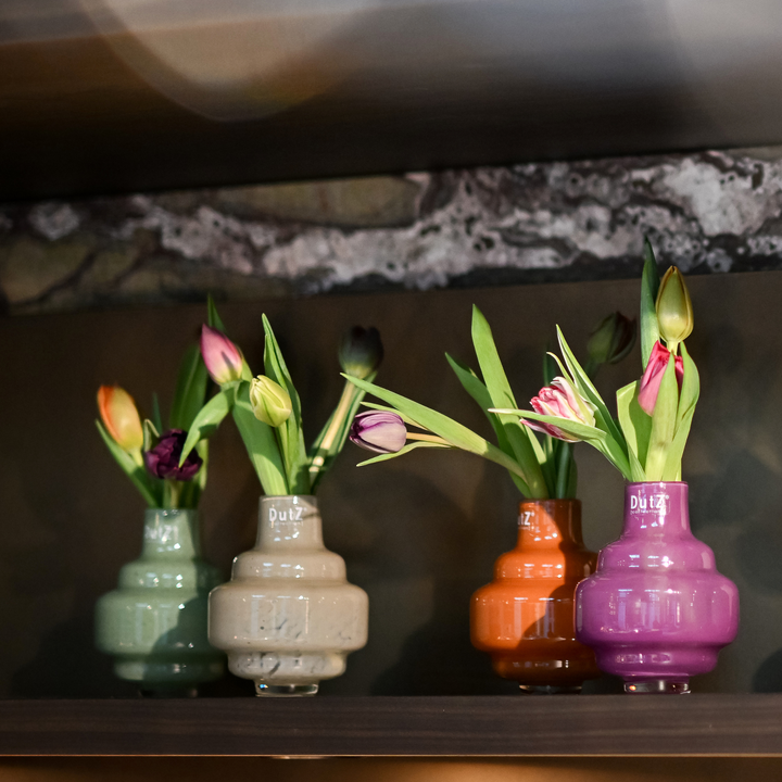 Glas-Blumenvasen Urtii in verschiedenen Farben mit Dekoration in groß von DutZ